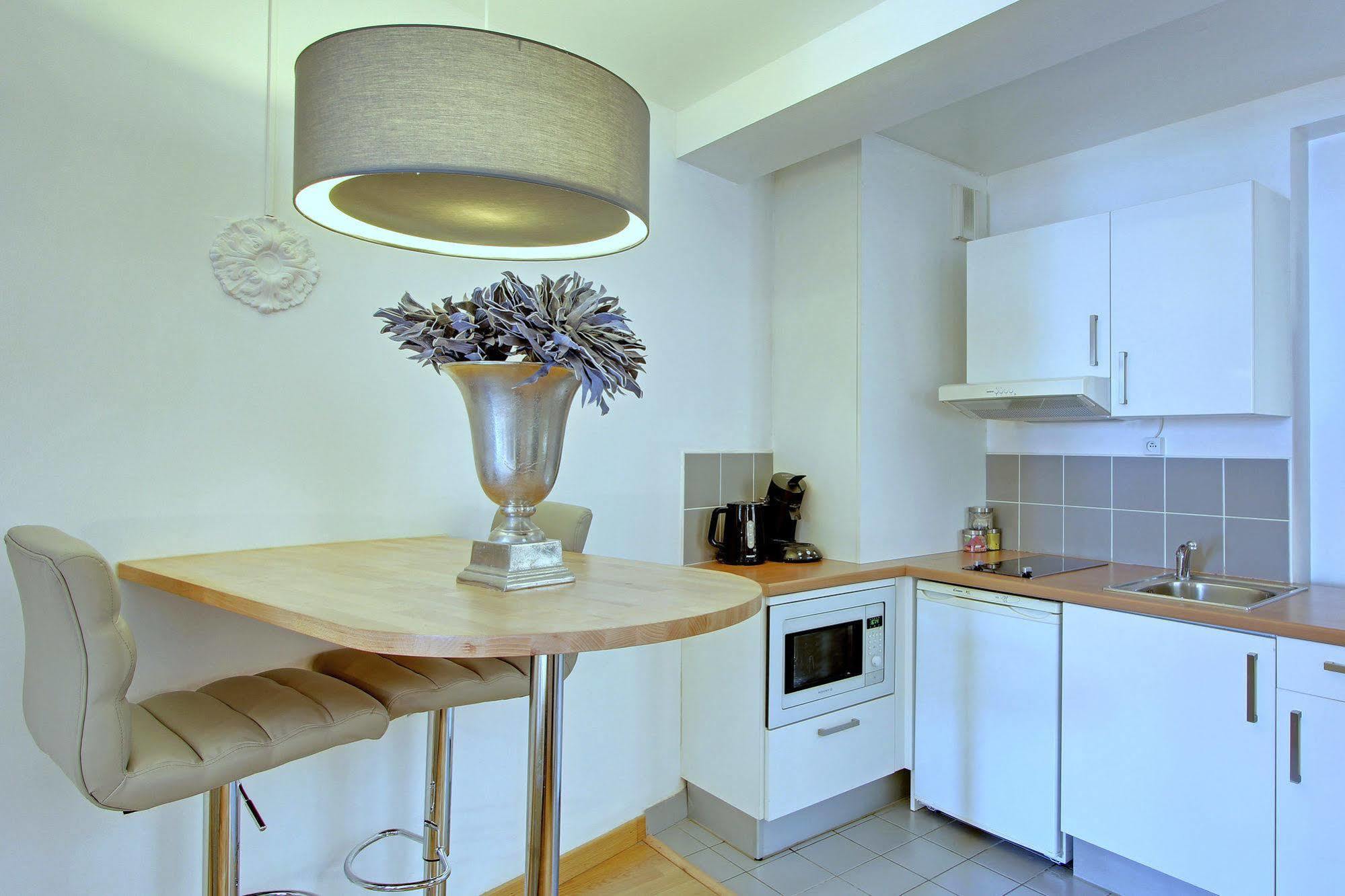 Short Stay Group Museum View Serviced Apartments パリ エクステリア 写真