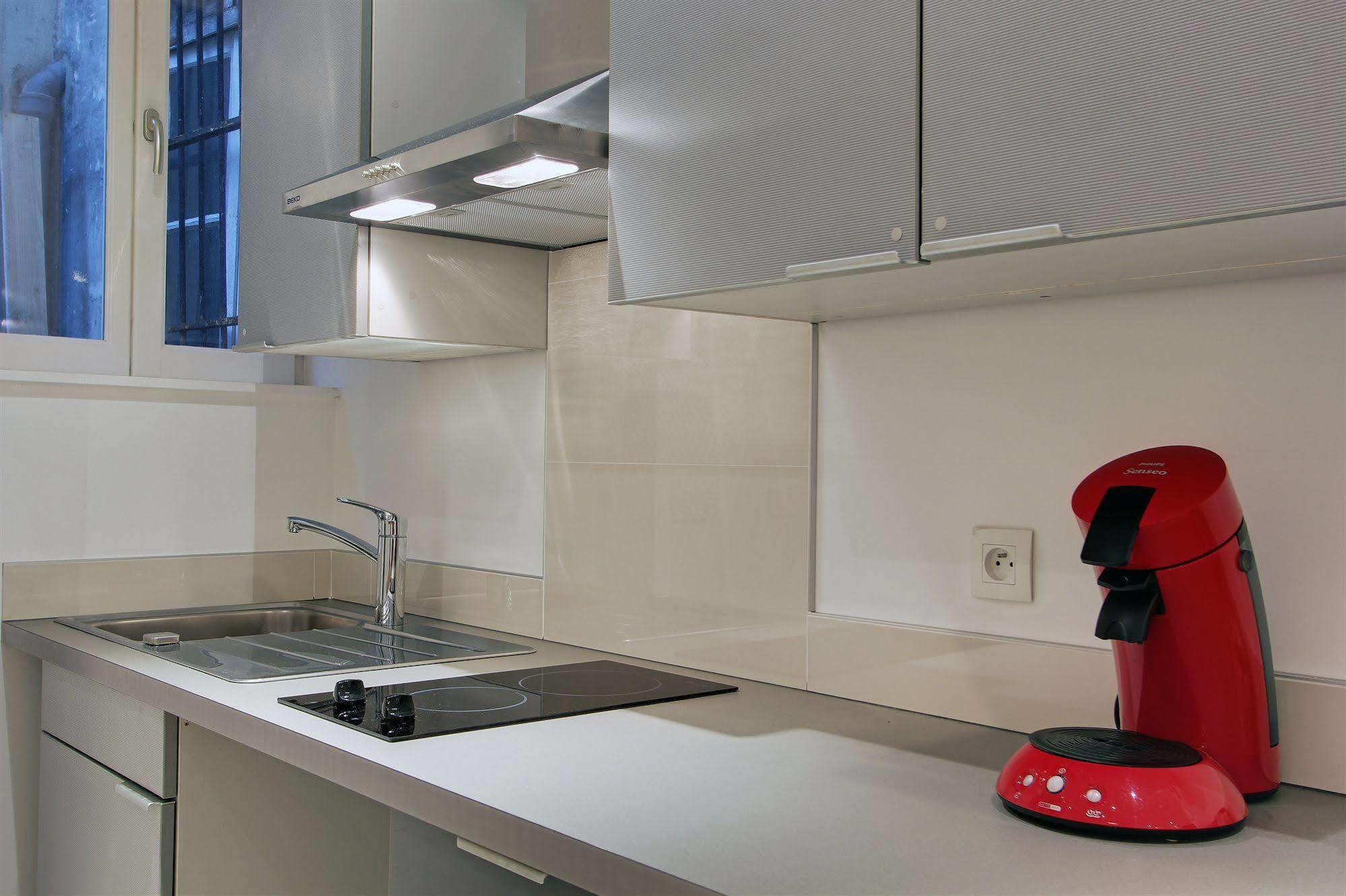 Short Stay Group Museum View Serviced Apartments パリ エクステリア 写真